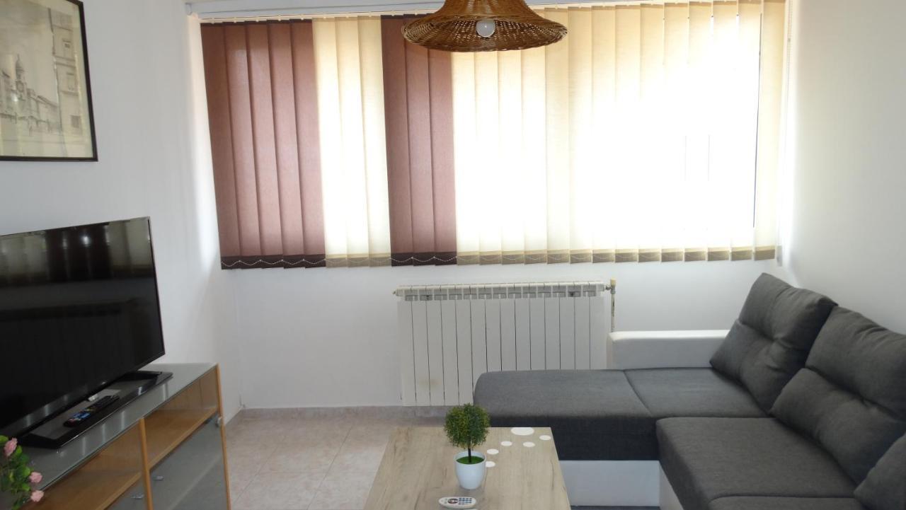 Almar Apartment Jusici Екстер'єр фото